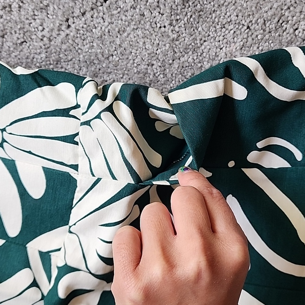 H&m conscious zip up plant print romper (tropical vibes) - Picture 2 of 5